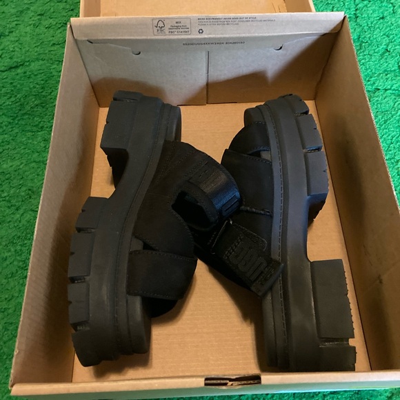 Ugg 90’s Y2K Ashton chunky clog slides sandals - Picture 13 of 14